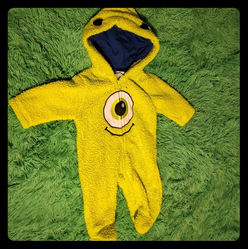 Mike wazowski sleeper. 🤓